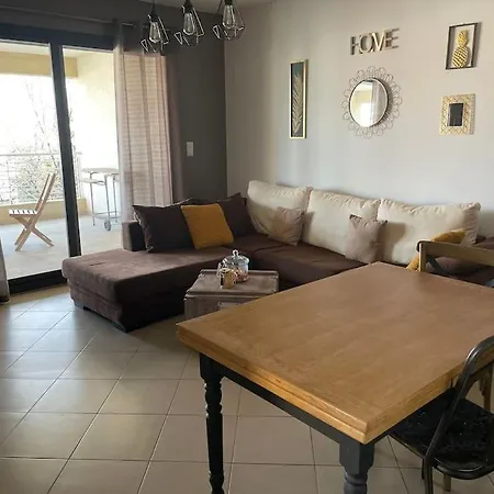 Bel En Plein Coeur De Folelli Apartamento